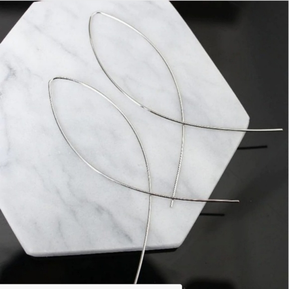 Free People Jewelry - Minimalist Silver Tone Earrings